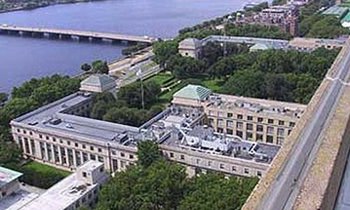 Массачусетский технологический... Самый престижный политех в США