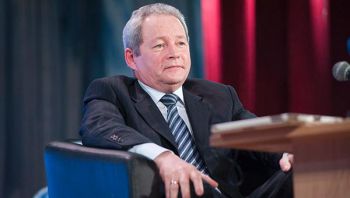 Я удивилась, губернатор говорил очень неуверенно. Несмотря на то, что его помощники старались, как могли./Фото Константин Долгановский