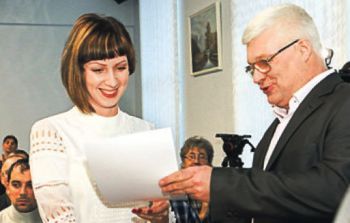 Под занавес уходящего года на Ависме чествовали победителей IV заводского фотоконкурса «Кадры наших кадров»/ Фото: "Металлург"